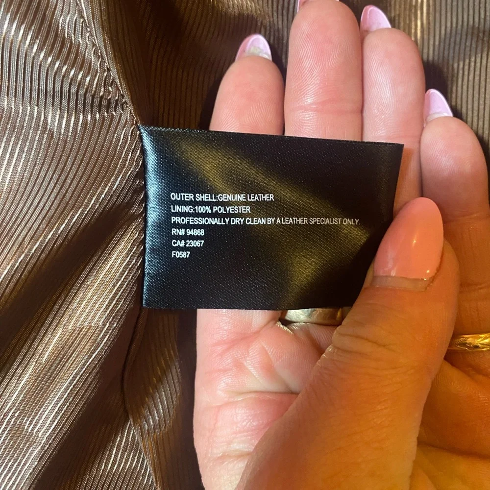 Bernardo Women's Tan/coffee with a hint of cream Leather Jacket - Picture 12 of 14